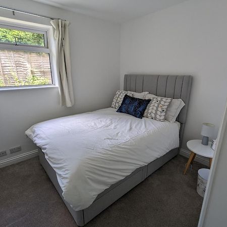Peaceful Glastonbury Bungalow - Ideally Located Esterno foto