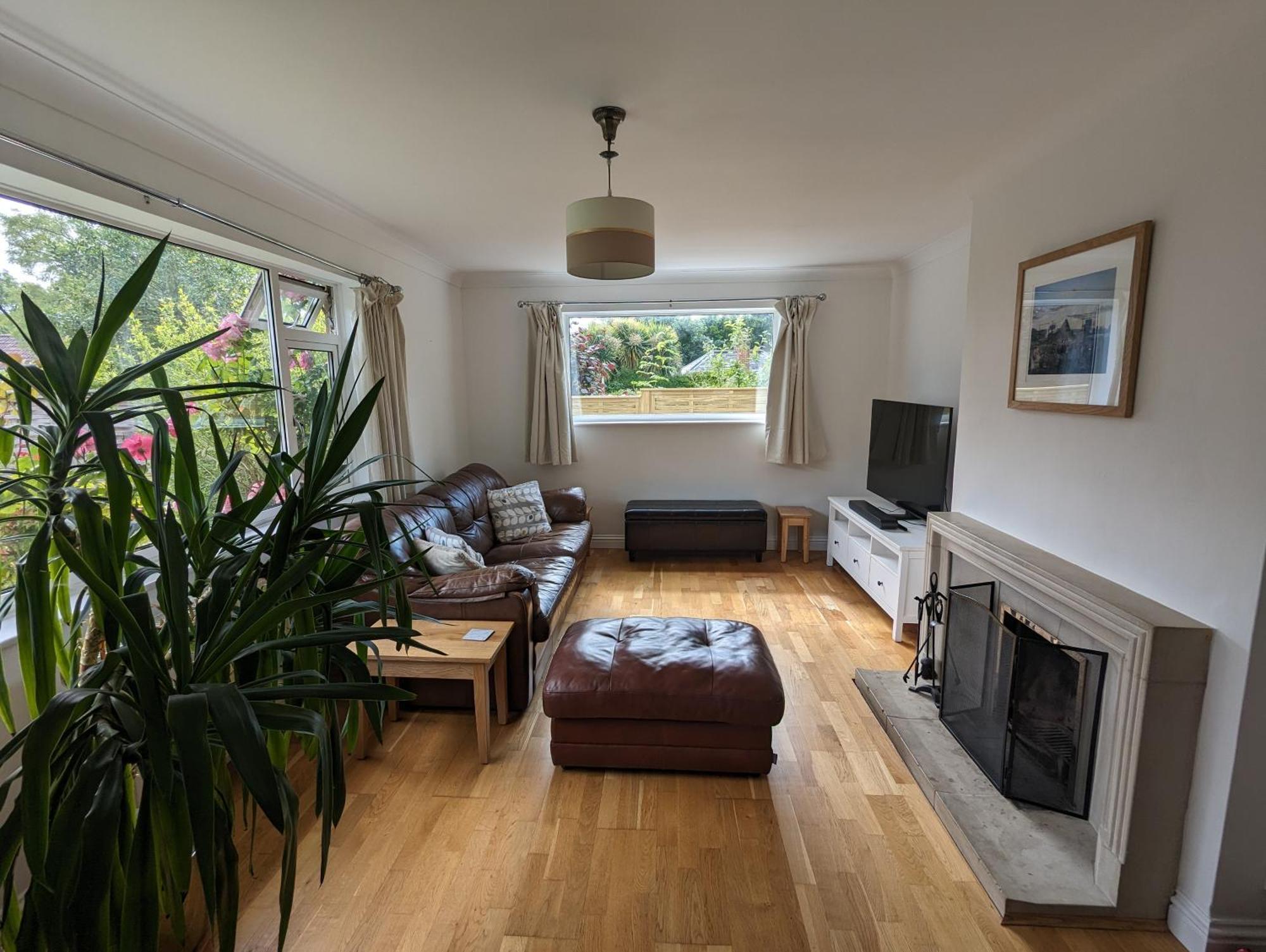 Peaceful Glastonbury Bungalow - Ideally Located Esterno foto