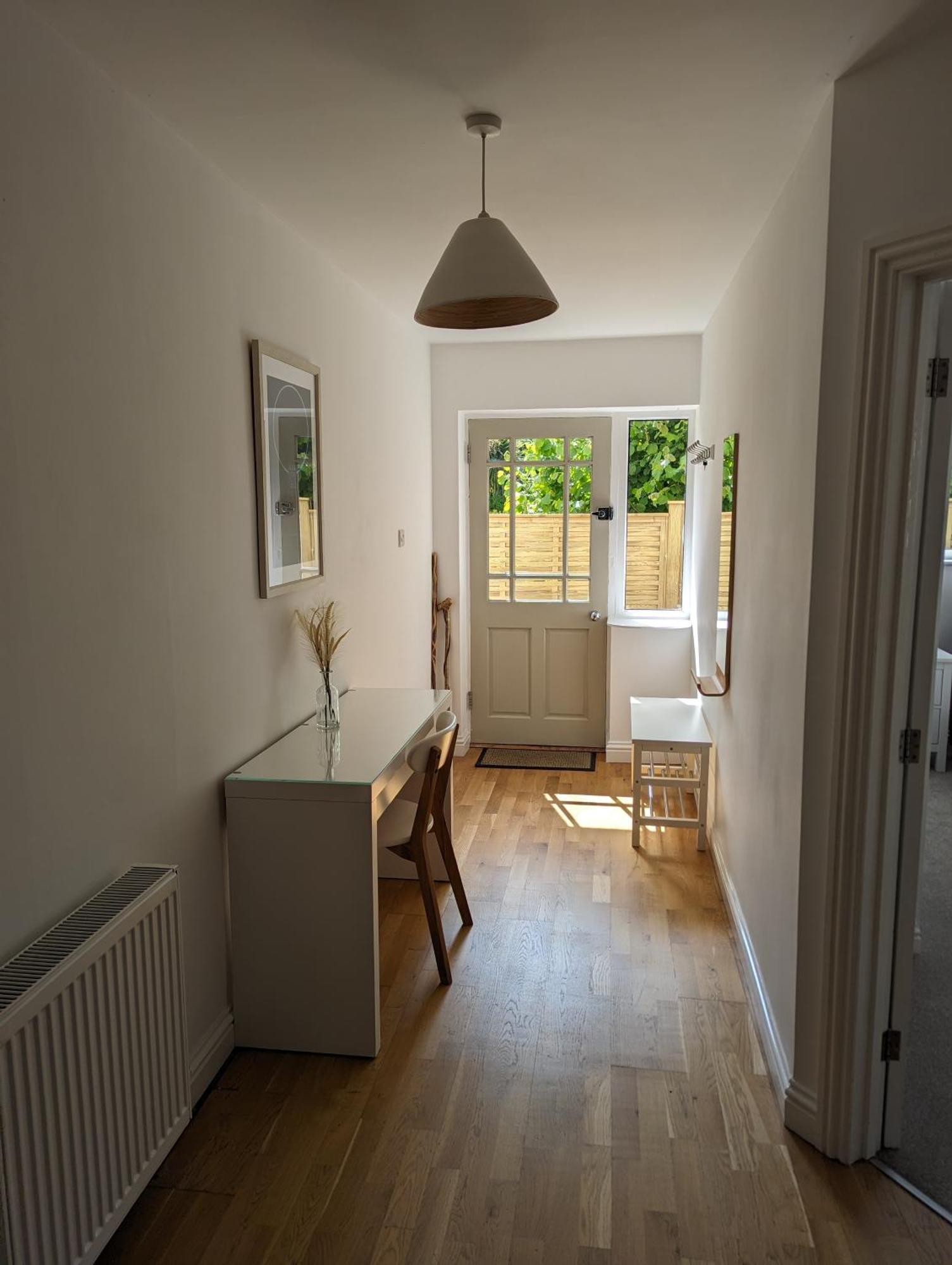 Peaceful Glastonbury Bungalow - Ideally Located Esterno foto